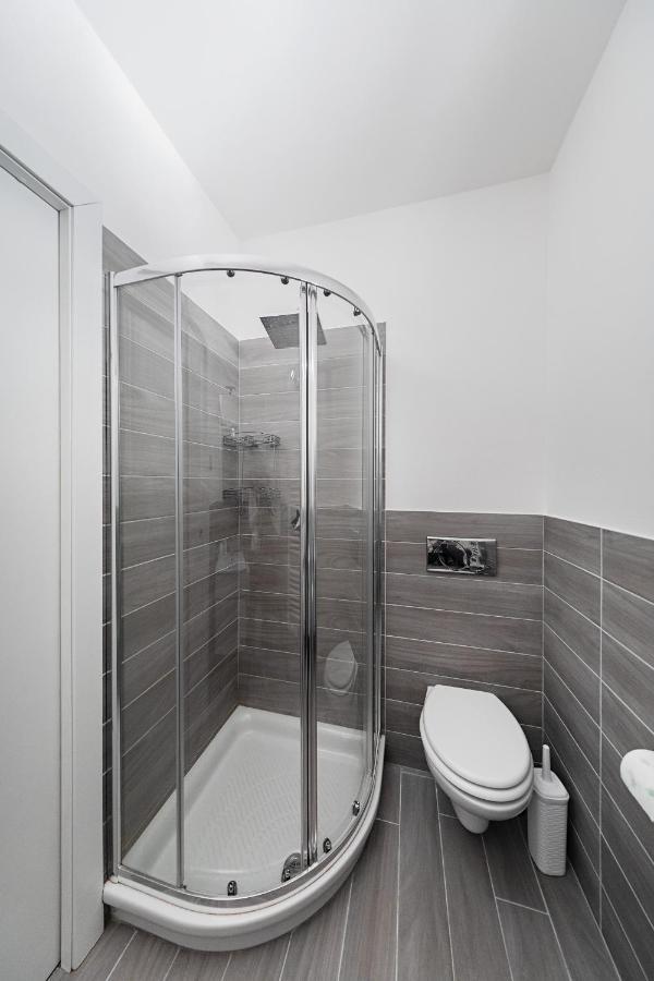 Appartamento Mazzini P1-25 By Wonderful Italy Sirmione Exterior photo